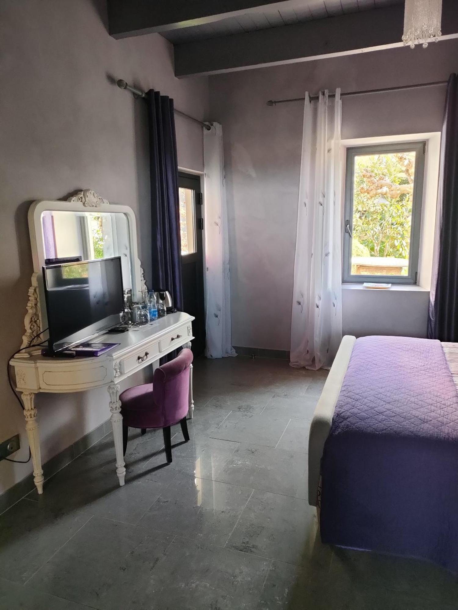 Maison D'Hotes Cote Cour Rasteau Rom bilde